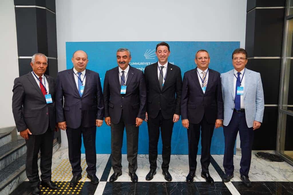 Tolga Tosun'un da katıldığı Cumhurbaşkanlığı ve Milletvekili Genel Seçimlerinin ardından CHP’de yerel seçimlere yönelik ilk kapsamlı toplantı, bugün Genel
