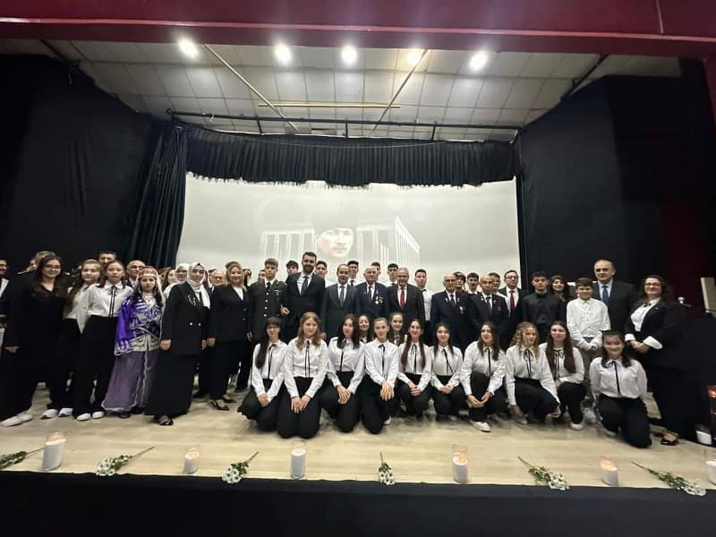 Bandırma 10 Kasım töreni, Atatürk