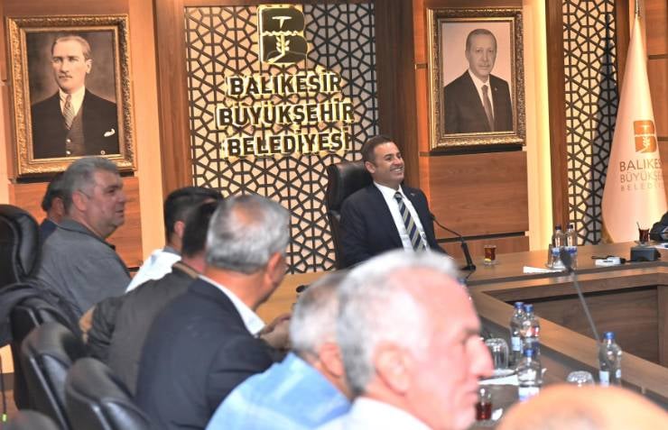 Başkan Akın'dan Muhtarlara Özel Önem Vurgusu