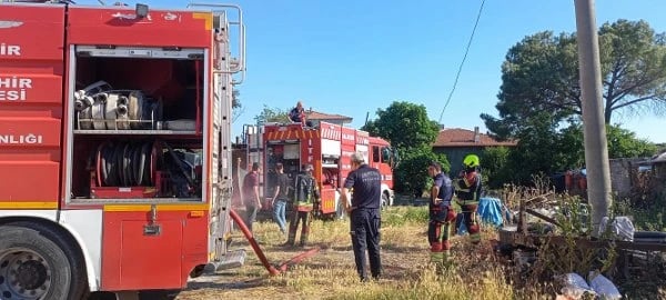 Balıkesir’de İtfaiye Hafta Sonu 122 Olaya Müdahale Etti