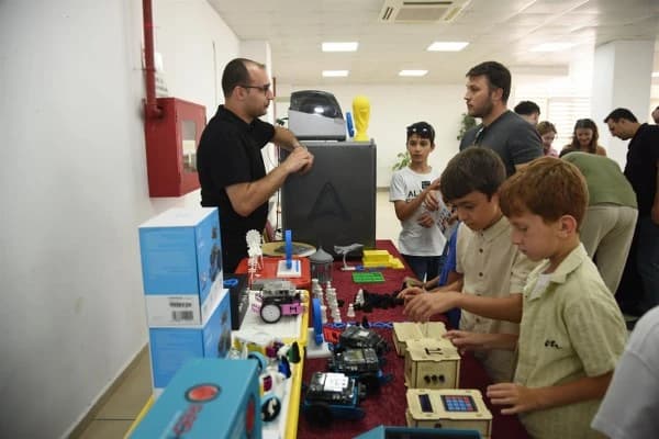 Gönen TECH10’da 288 Öğrenci Mezuniyet Sevinci Yaşadı
