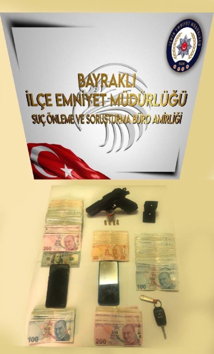 Otomobil almak için Balıkesir'den İzmir'e gelen iki kişinin 75 bin TL'sini gasbettiler