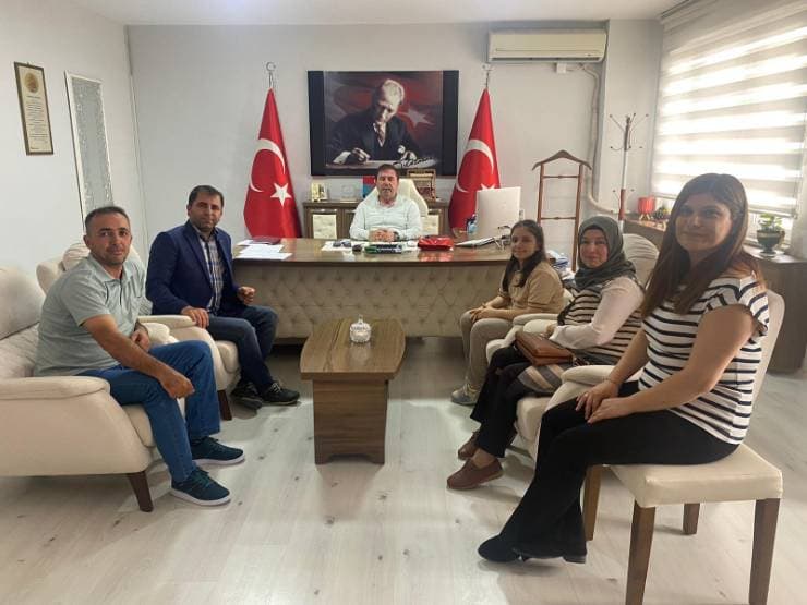 Susurluk İmam Hatip Ortaokulu Öğrencisi Feyza Güngör Türkiye Birincisi Oldu