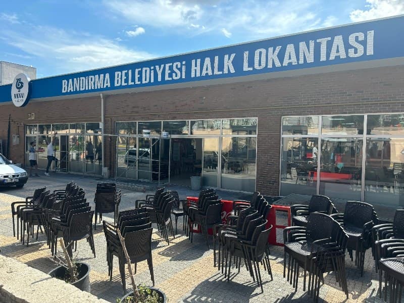 Bandırma’nın düşman işgalinden kurtuluşunun 102. yılı, CHP Genel Başkanı Özgür Özel’in katılımıyla kutlanacak. İki gün sürecek etkinliklerde fotoğraf sergileri, söyleşiler ve konserler düzenlenecek. Bandırma Belediyesi