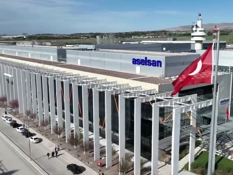 ASELSAN, Alp 600G ile uzaydan gelen tehditleri bile tespit edilebilen değiştirilebilen nitelikte bir radar sistemi geliştirdi. Bu yeni sistem, Türkiye