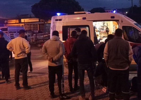 AYVALIK’TA TRAFİK KAZASI, 2 YARALI