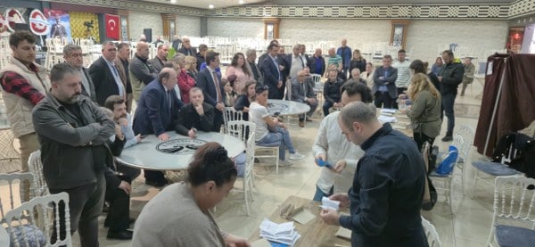 Bakkallar ve Bayiler Odasında Ömer Metin İle Devam